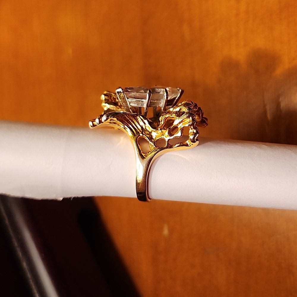 Ring - Picture 2 of 10